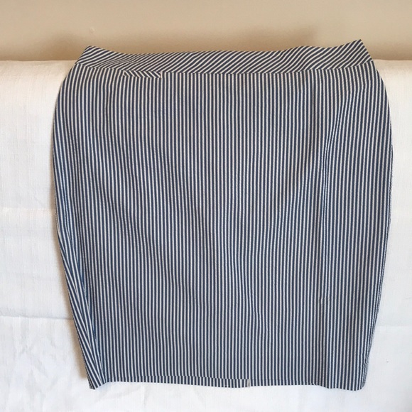 J Crew Pencil Skirt - Picture 1 of 5